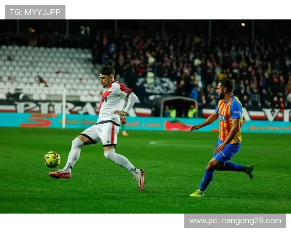 昔日西甲中卫洛佩斯新东家难获一席之地，山东泰山冬窗止损获验证